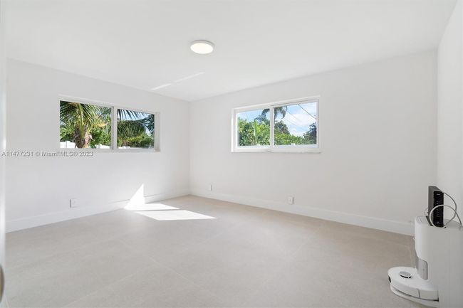 5900 Ne 21 St Ave, House other with 4 bedrooms, 3 bathrooms and null parking in Fort Lauderdale FL | Image 27