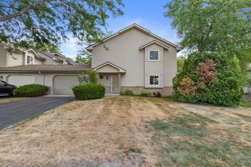 422 Meadowridge Circle, LAKE MILLS, WI, 53551 | Card Image