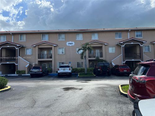 apt-105-17425 Nw 75th Pl, Hialeah, FL, 33015-7134 | Card Image