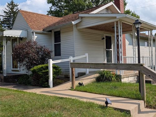 421 New Castle Rd, Butler, PA, 16001-1745 | Card Image