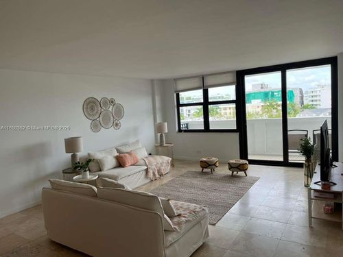 apt-610-10101 E Bay Harbor Dr, Bay Harbor Islands, FL, 33154-1202 | Card Image