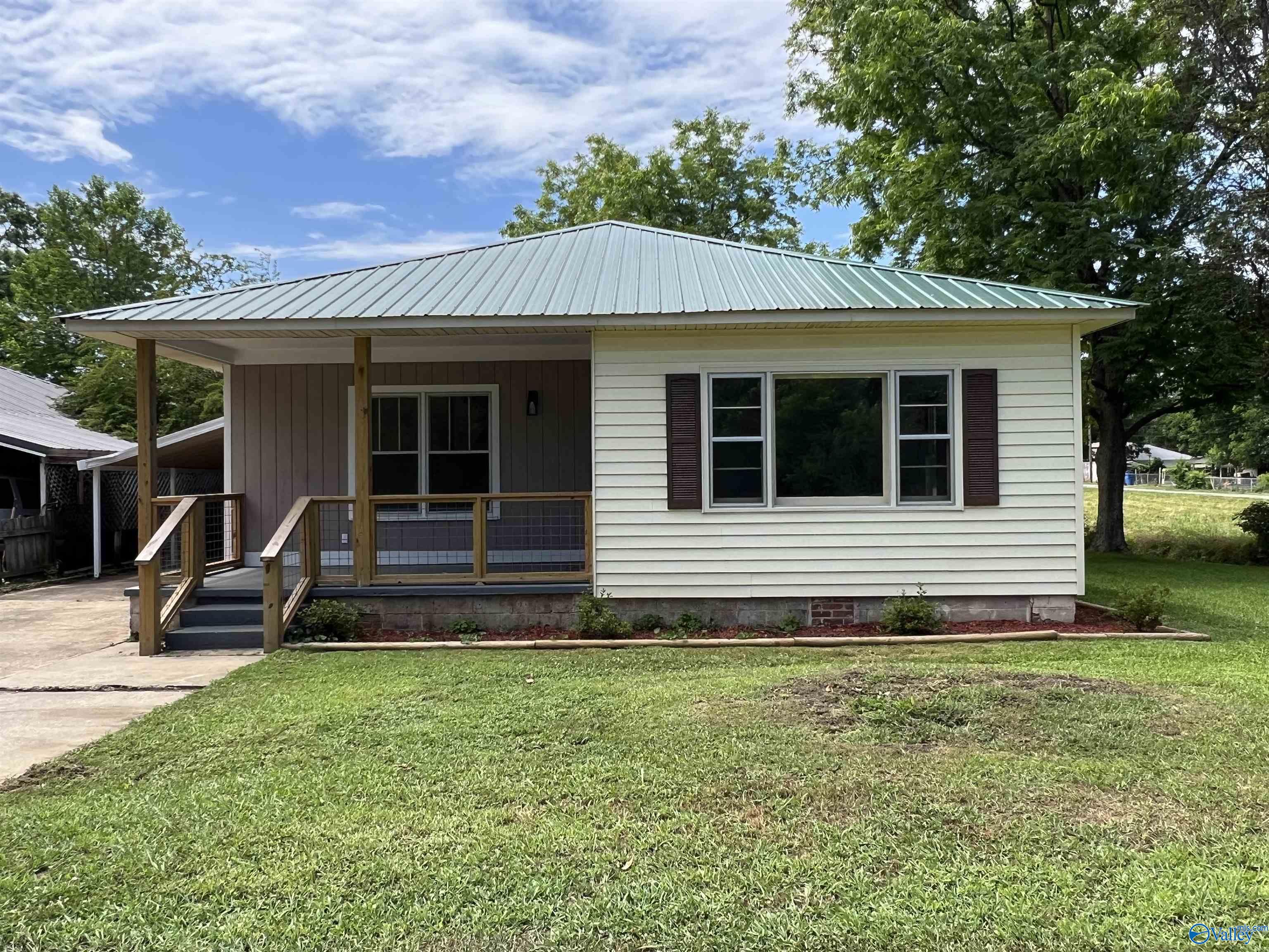 Mckee St, Piedmont, AL 36272
