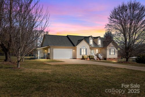111 Lynnette Dr, Mount Ulla, NC, 28125-9736 | Card Image