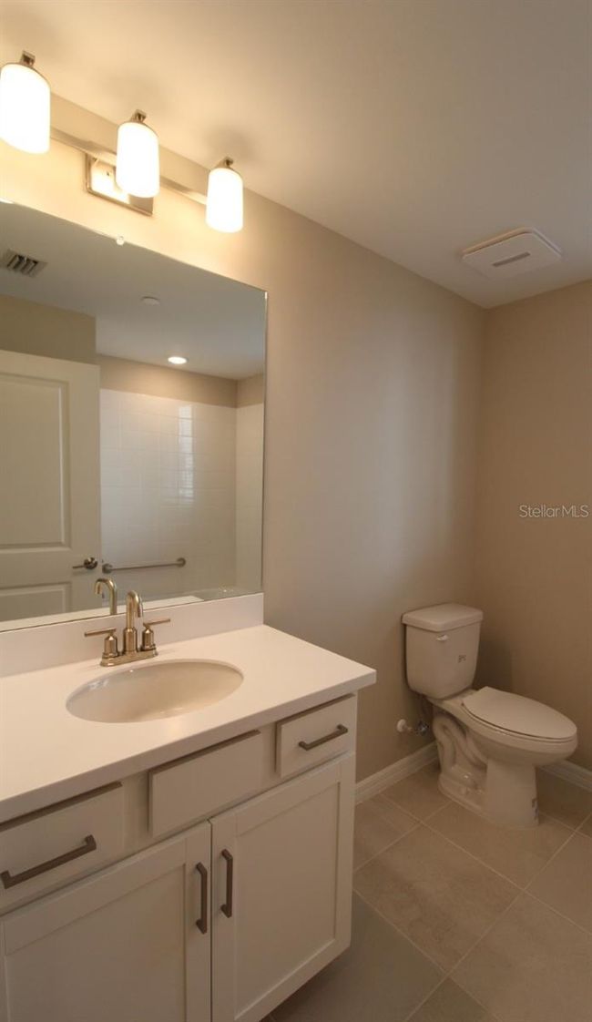 Guest Bedroom | Image 17