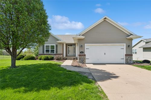 5012 Hay Field Court Sw, Cedar Rapids, IA, 52404 | Card Image