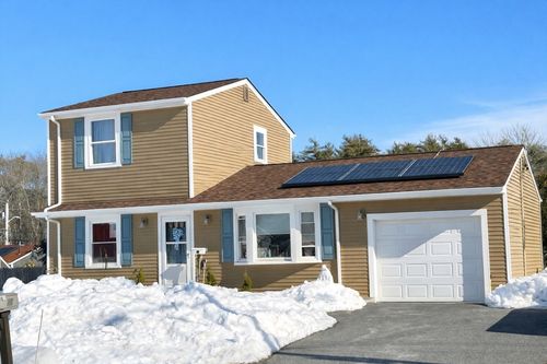 78 Greenbrier Dr, New Bedford, MA, 02745-2005 | Card Image