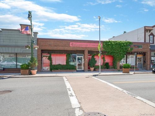 1-154 Post Avenue, North Hempstead, NY, 11590 | Card Image
