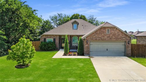 101 47th St, Broken Arrow, OK, 74014-1991 | Card Image