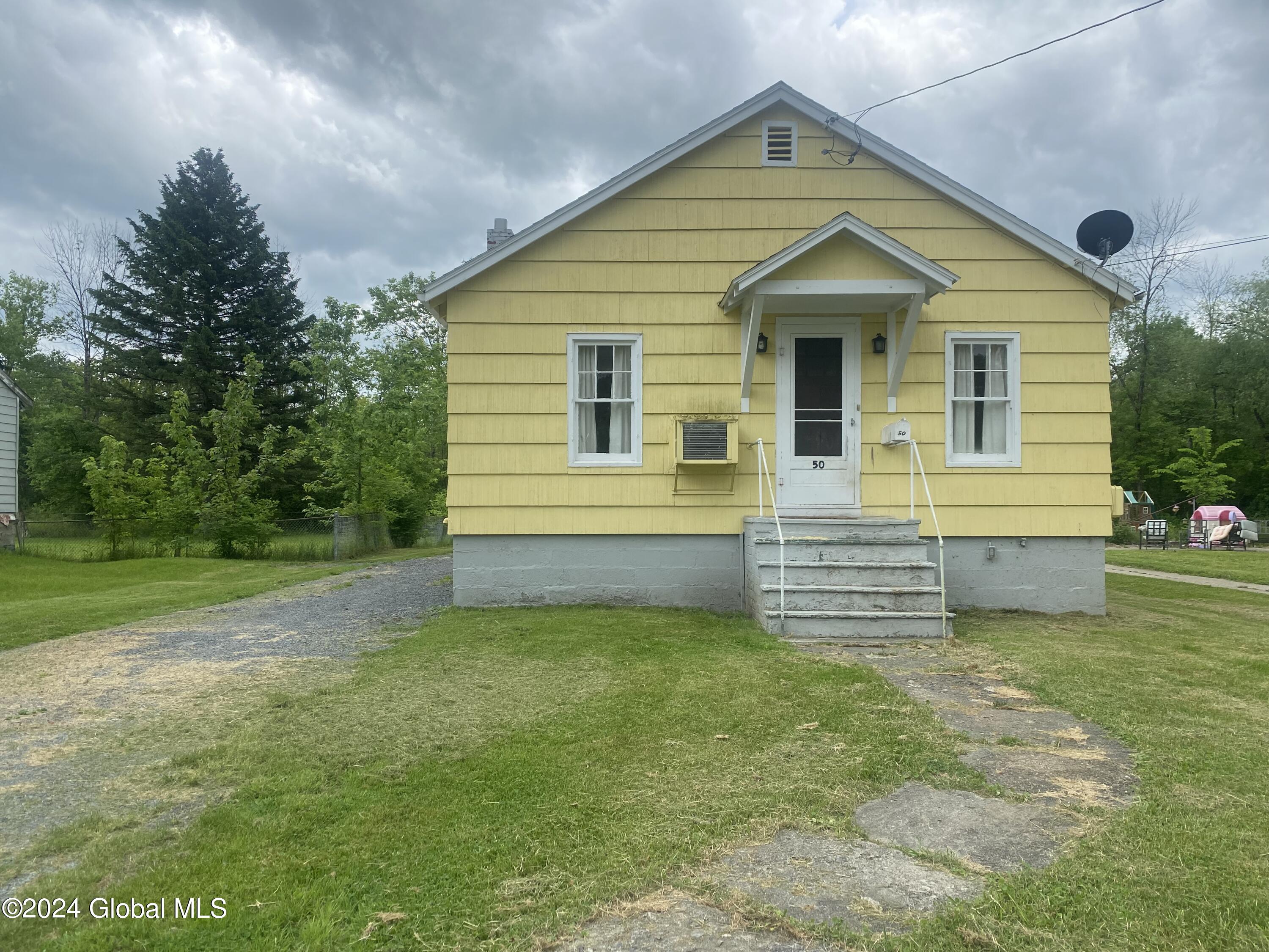 Champlain Ave, Whitehall, NY 12887