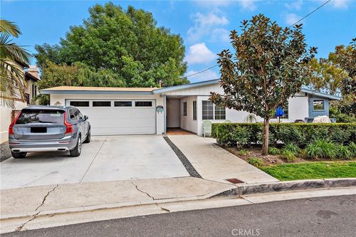 a-303 Cazador Ln, San Clemente, CA, 92672-6651 | Card Image
