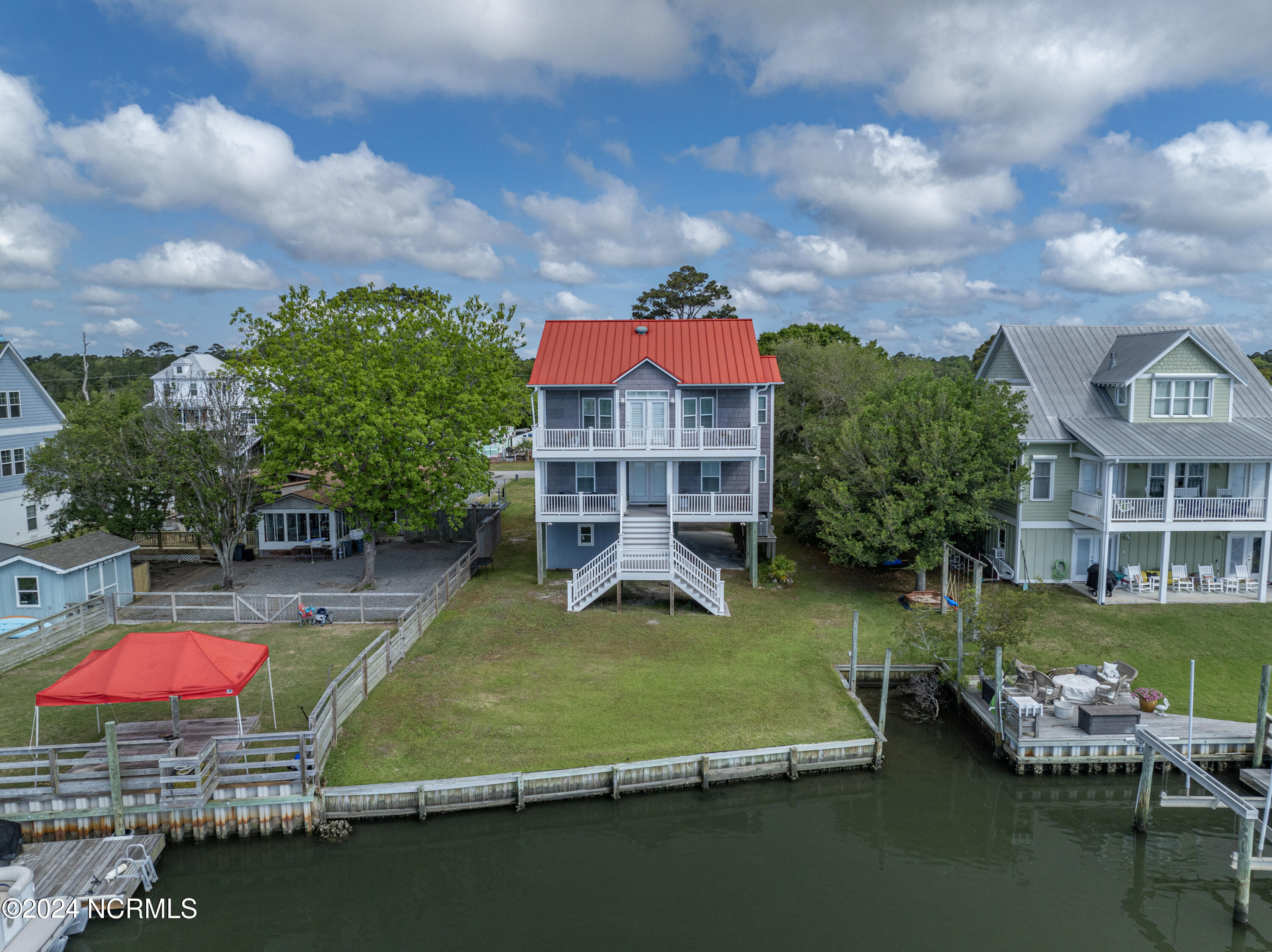 Atkinson Point Rd, Surf City, NC 28445