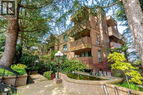 209-2211 W 2nd Avenue, Vancouver, BC, V5K1H8 | Card Image