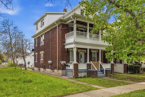 2233 Welch Ave, Niagara Falls, NY, 14303-1860 | Card Image