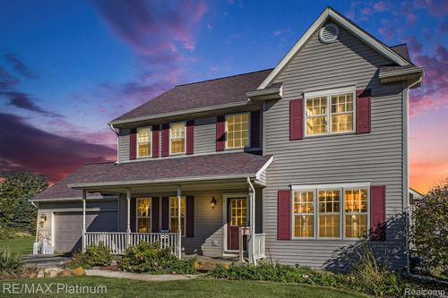 7819 Summer Breeze Trl, Howell, MI, 48843-9594 | Card Image