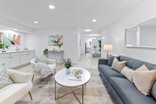 apt-17-50 E Middlefield Rd, Mountain View, CA, 94043-3822 | Card Image