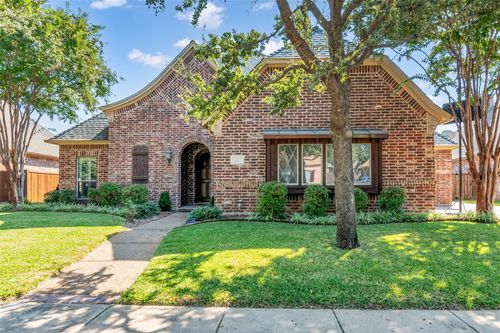 8316 Westwind Ln, North Richland Hills, TX, 76182-8498 | Card Image