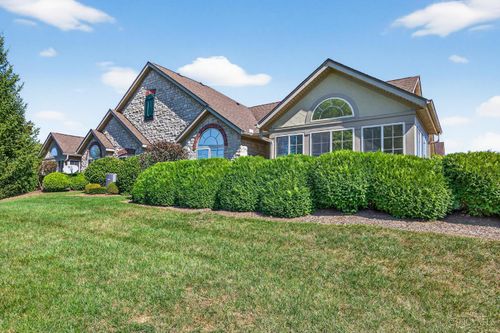 2013 Wentworth Village Dr, Bellbrook, OH, 45305-2741 | Card Image