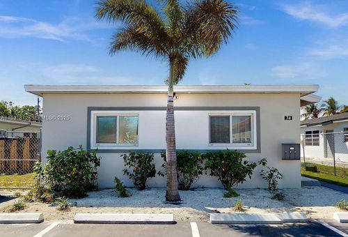 apt-4-74 W 15th St, Hialeah, FL, 33010-3445 | Card Image