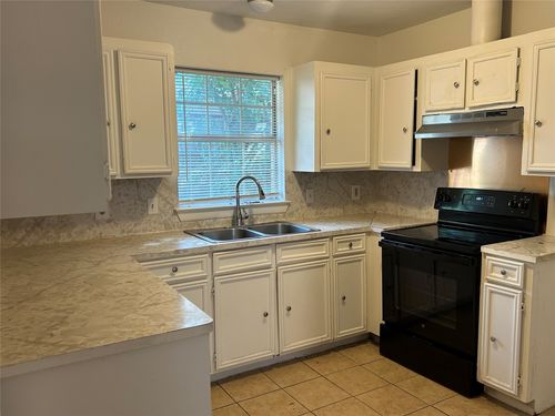 3806 Copeland St, Dallas, TX, 75210-2117 | Card Image