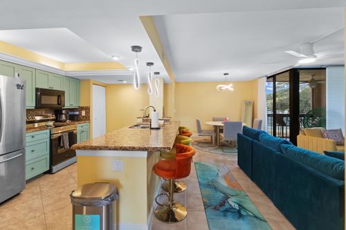 8208-500 Egret Cir, Delray Beach, FL, 33444-7912 | Card Image