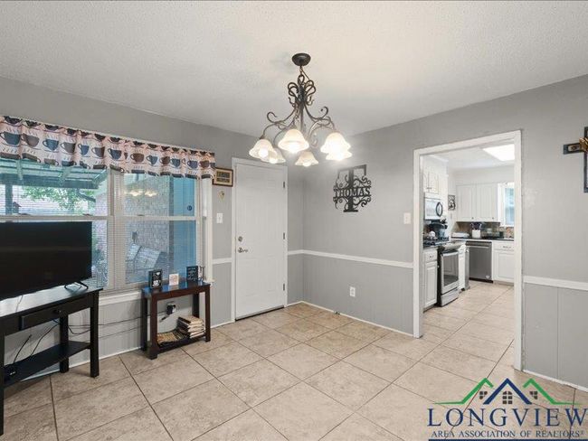 1009 Sequoyah Ln, House other with 3 bedrooms, 2 bathrooms and null parking in Longview TX | Image 17
