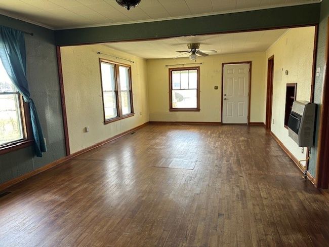 looking from kitchen | Image 8