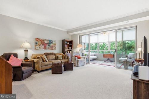 unit-403-19350 Magnolia Grove Sq, LEESBURG, VA, 20176-8492 | Card Image