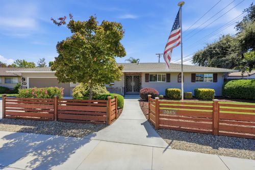 7085 Amherst St, Sacramento, CA, 95822-4227 | Card Image