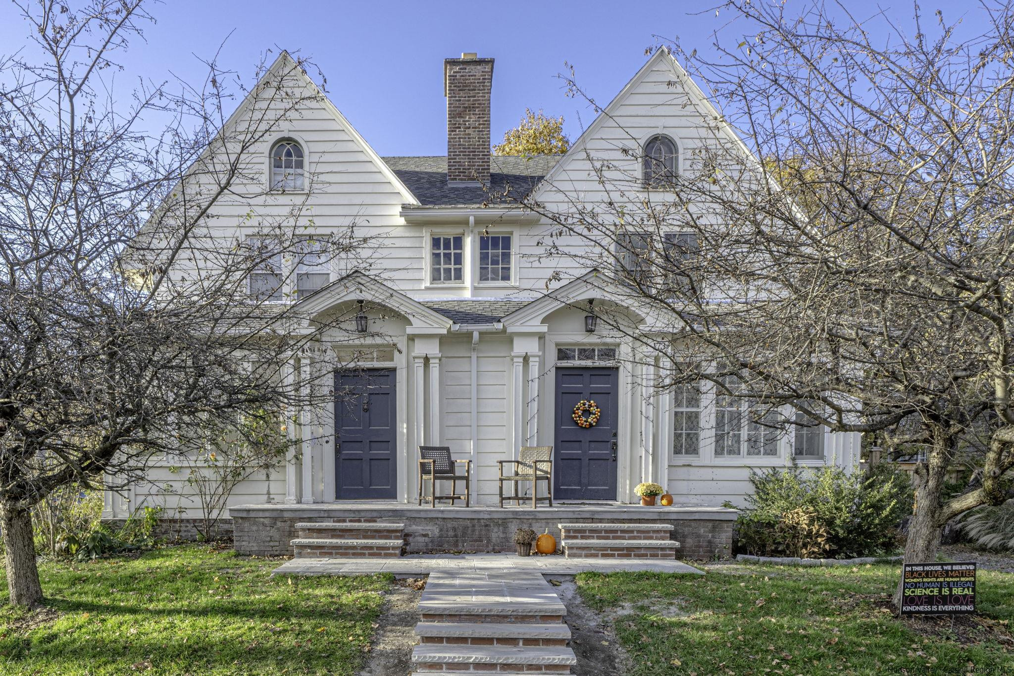 Main St, Kingston, NY 12401