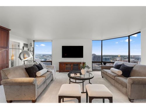 2307-1625 Larimer St, Denver, CO, 80202-2329 | Card Image