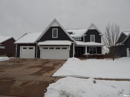 3535 Cobblestone Dr, Bettendorf, IA, 52722-8519 | Card Image