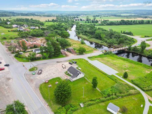 {{alt}} | Card Image