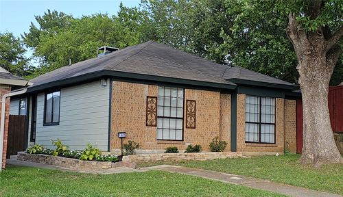 1803 Sherwood Pl, Carrollton, TX, 75006-4257 | Card Image