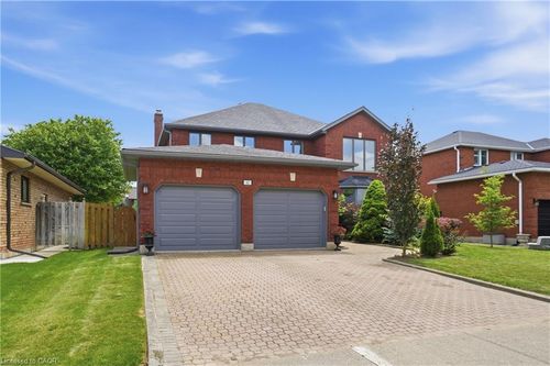42 Fox Run, Brantford, ON, N3R7P7 | Card Image