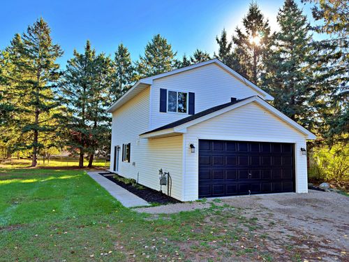 400 Eastern Ave S, Park Rapids, MN, 56470-1734 | Card Image