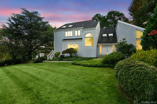 26 Watergate Dr, Amawalk, NY, 10501-1107 | Card Image