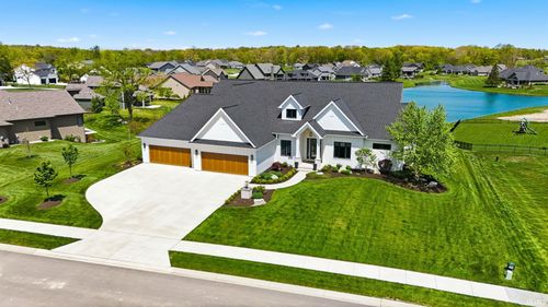 10479 Beaugreen Cv, Leo, IN, 46765-7603 | Card Image