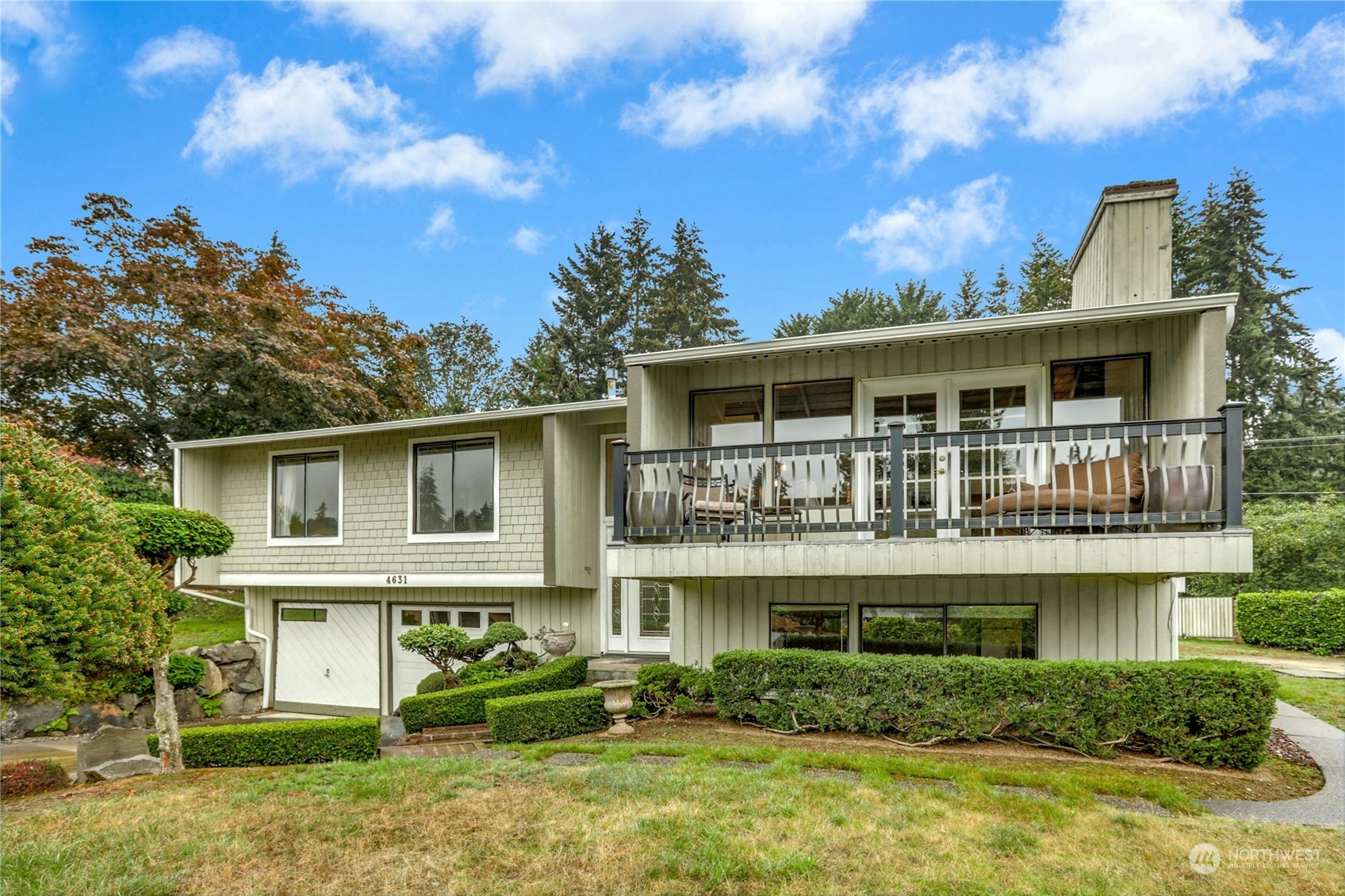 150th Pl, Bellevue, WA 98006