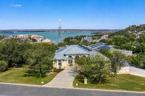303 Left Ln, Horseshoe Bay, TX, 78657-5649 | Card Image