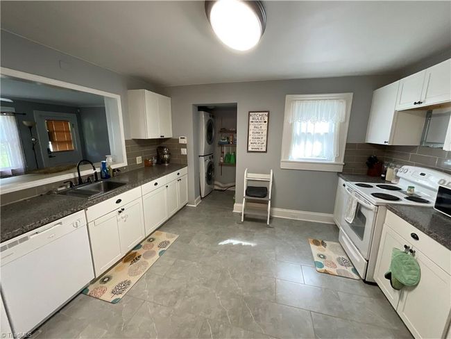 621 N Craige St, House other with 3 bedrooms, 2 bathrooms and null parking in Salisbury NC | Image 9
