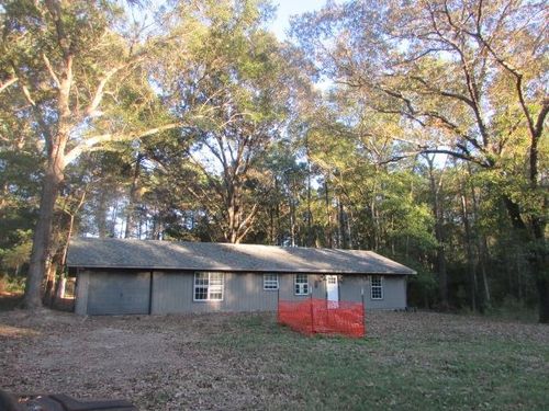 983 Nandena Rd, Gilmer, TX, 75644-7940 | Card Image