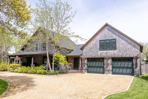 27 Knoll Dr, Edgartown, MA, 02539-8409 | Card Image