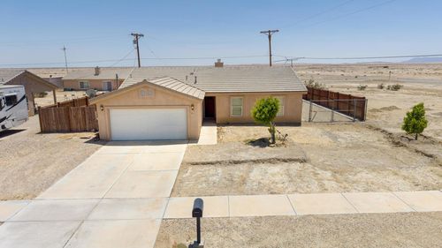 1251 Barbara Ave, Thermal, CA, 92274-6502 | Card Image