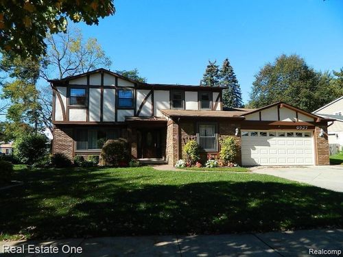 6927 Northpoint Dr, Troy, MI, 48085-1244 | Card Image