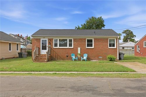 109 Parkview Pl, Hampton, VA, 23664-1420 | Card Image
