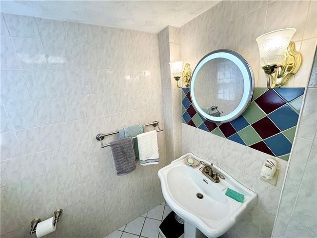 50 Washington Ave, House other with 3 bedrooms, 2 bathrooms and 4 parking in Riverside RI | Image 12