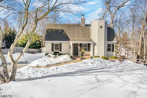 18 Harding Ter, Morristown, NJ, 07960-4204 | Card Image