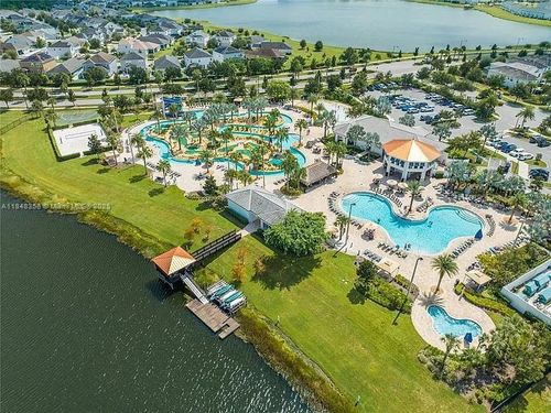 4722 Sleepy Hollow Dr, KISSIMMEE, FL, 34746-5664 | Card Image
