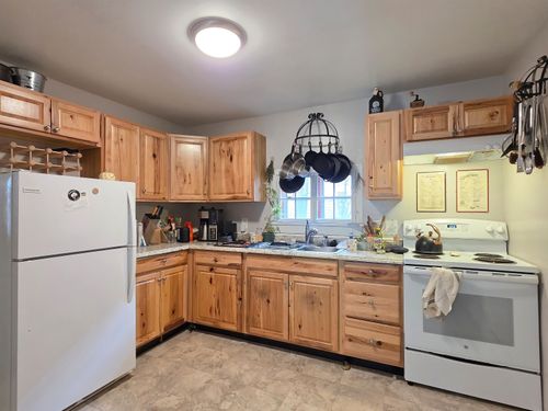 192 Whitney St, Winooski, VT, 05404 | Card Image