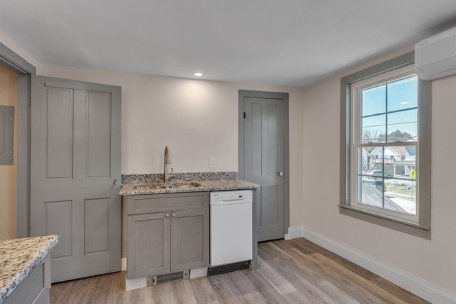 208 Main St, House other with 4 bedrooms, 3 bathrooms and null parking in Cambridge VT | Image 30